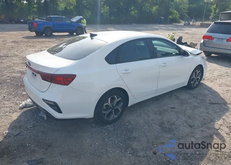 2020 Kia Forte Lxs z USA, uszkodzony, nr VIN 3KPF24AD8LE211603